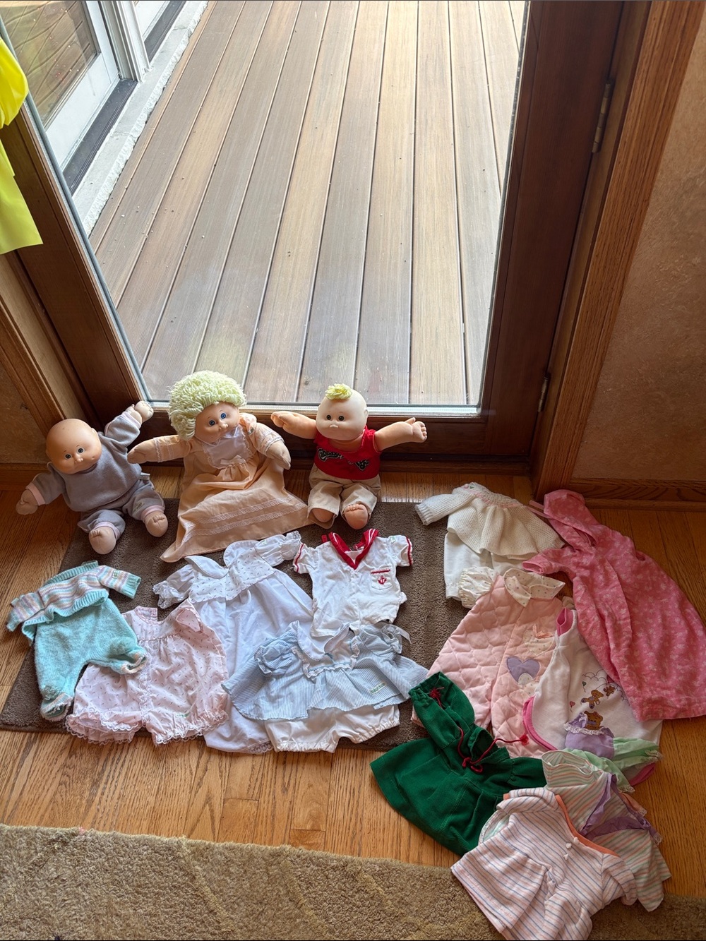 Cabbage Path Kids 12 lot bundle: 3 dolls, 9 pieces of clothing **Bonus clothes